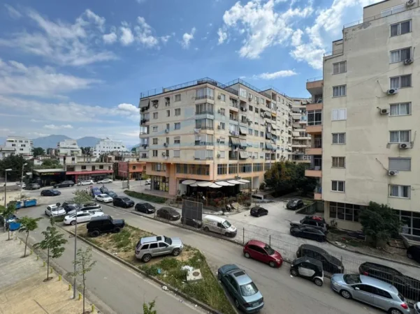 Tirane, jepet me qera apartament 1+1 Kati 2, 75 m² 600 € (Urban Gate, Unaza e Re, Tiranë)