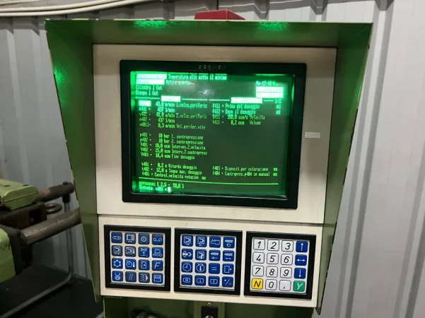 Durres, Makineri Injeksioni Plastike 12.000 €