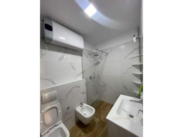 Tirane, jepet me qera apartament 1+1 Kati 2, 68 m² 500 Euro