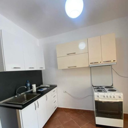Tirane, jepet me qera apartament 1+1 Kati 1, 30.000 Leke (Myslym Keta,Rruga Tasim Shehu)