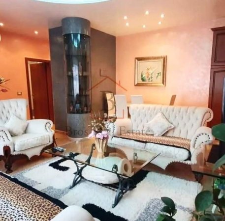 Tirane, jepet me qera 1+1+BLK Kati 9, 71 m² 700 Euro