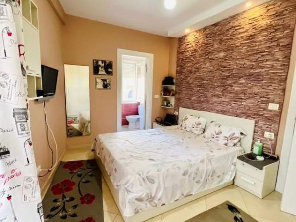 Tirane, shitet apartament 3+1+A+BLK 125 m² 175.000 Euro (Ali Demi, Fusha e Sportit)