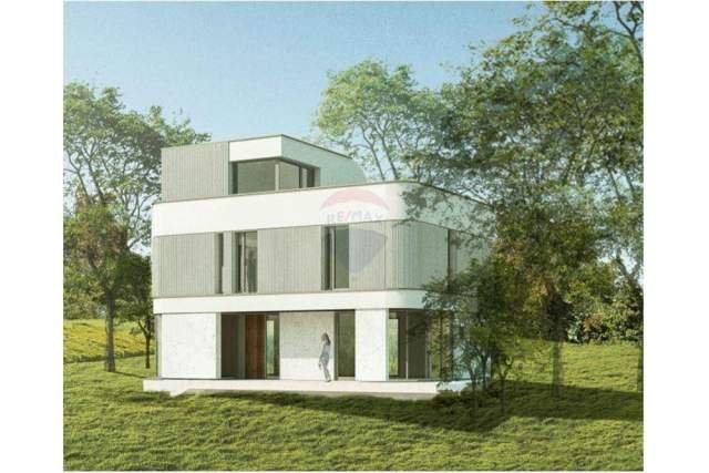 Tirane, shitet Vile 4+1+A+BLK 655 m² 366.500 Euro (FARK)