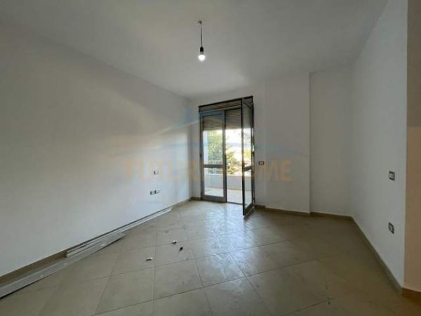 Tirane, shitet apartament 3+1 Kati 2, 140 m² 126.000 Euro (YZBERISHT)