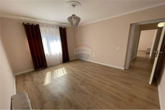 Tirane, shitet apartament 2+1+BLK Kati 4, 74 m² 115.000 Euro