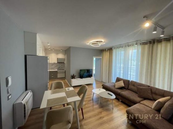 Tirane, jepet me qera 2+1 Kati 5, 88 m² 700 Euro (Rruga e Ullishtes)