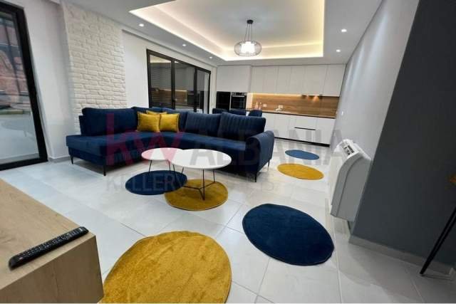Tirane, jepet me qera apartament 2+1+BLK Kati 3, 110 m² 800 Euro (Kodra e Diellit)