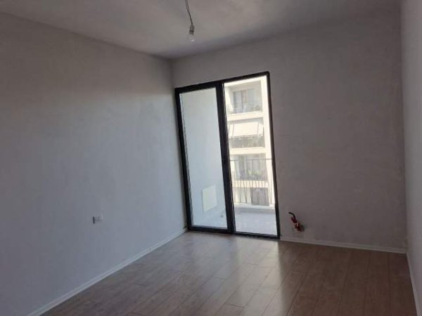 Tirane, jepet me qera apartament Kati 4, 104 m² 400 Euro (Kongresi i Manastirit)