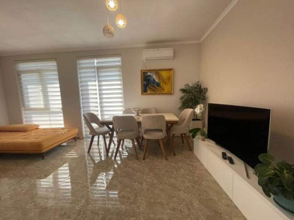 Tirane, shitet apartament Kati 11, 130 m² 166.000 Euro (Ish fusha e aviacionit)