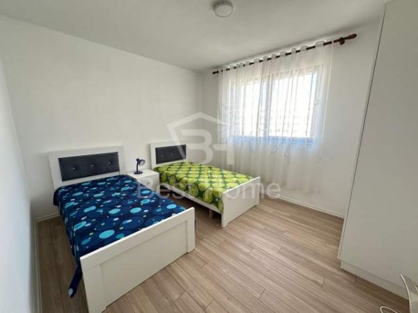 Tirane, jepet me qera apartament 2+1 Kati 2, 90 m² 500 Euro (Rruga 5 Maji, prane Shkolles Ardian Klosi)