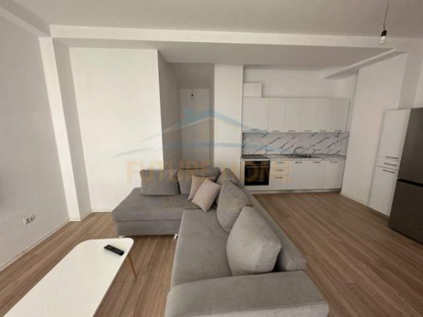Tirane, jepet me qera apartament Kati 5, 90 m² 500 Euro (Rruga Jordan Misja)