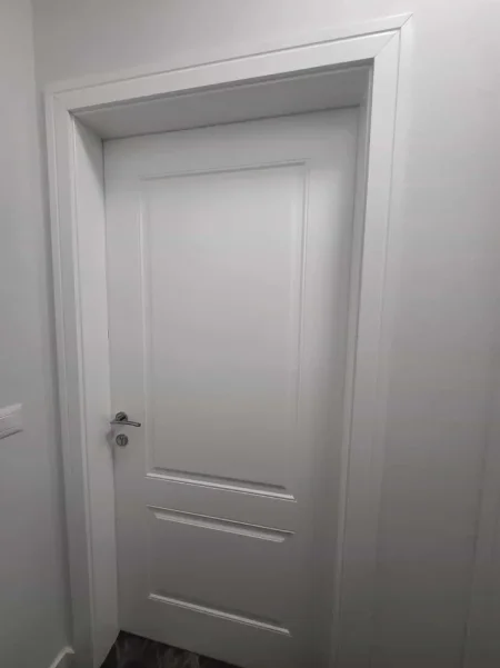 Tirane, jepet me qera Vile 1+1 Kati 4, 60 m² 500 € (Rruga Vace Zela)