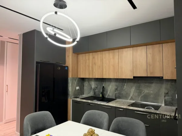 Tirane, jepet me qera apartament Kati 8, 106 m² 1.000 € 