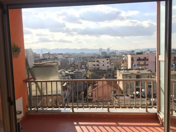 Tirane, jepet me qera apartament 1+1 Kati 6, 55 m² 500 € (Xhamllik tek Supermarket Spar)