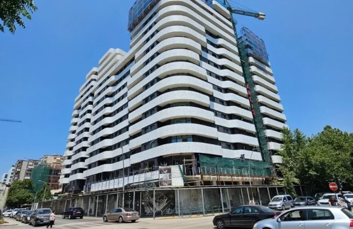 Tirane, shitet apartament 1+1 Kati 3, 71 m² 170.000 € (CORNER REZIDENCE)
