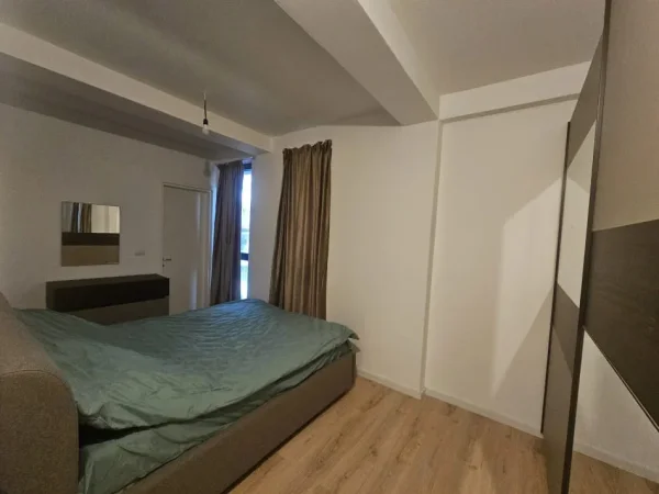 Tirane, jepet me qera apartament 2+1 Kati 4, 110 m² 1.000 € (Rruga Eduart Mano)