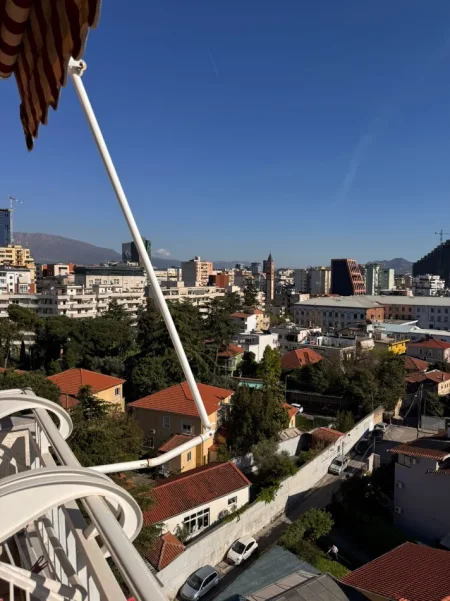 Tirane, jepet me qera apartament 2+1+Ballkon Kati 9, 87 m² 750 €