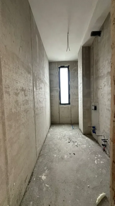 Tirane, shitet apartament 3+1+Ballkon Kati 3, 232 m² 570.000 € (TULIPAN REZIDENCE)