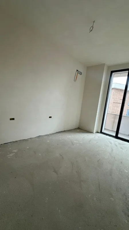Tirane, shitet apartament 3+1+Ballkon Kati 3, 232 m² 570.000 € (TULIPAN REZIDENCE)