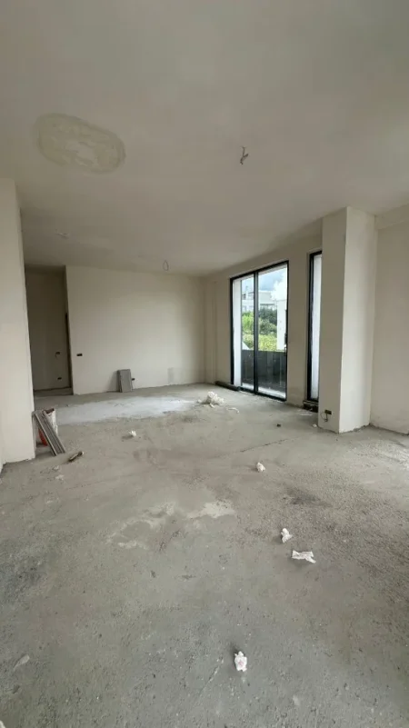 Tirane, shitet 4+1 , 273 m² 1.000.000 € (TEG)