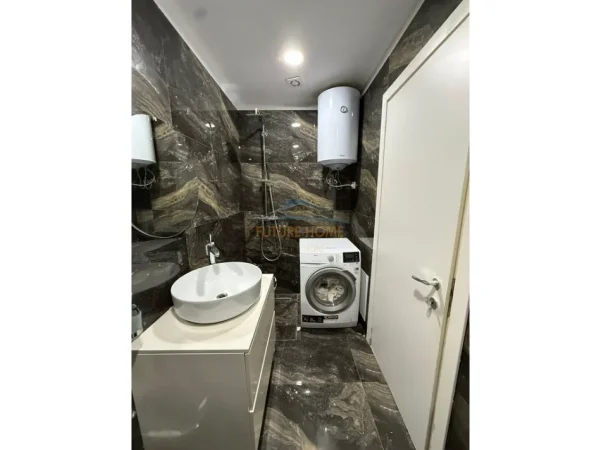 Tirane, jepet me qera apartament 2+1 Kati 2, 104 m² 800 € (Rezidenca Turdiu, Fusha Aviacionit)