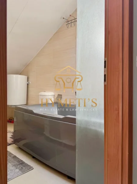 Tirane, jepet me qera Vile 2+1 , 180 m² 1.000 € (Vilat Amerikane)