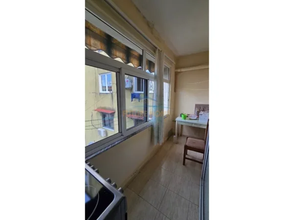 Tirane, shitet apartament 1+1 Kati 4, 54 m² 95.000 € (ALI DEMI)