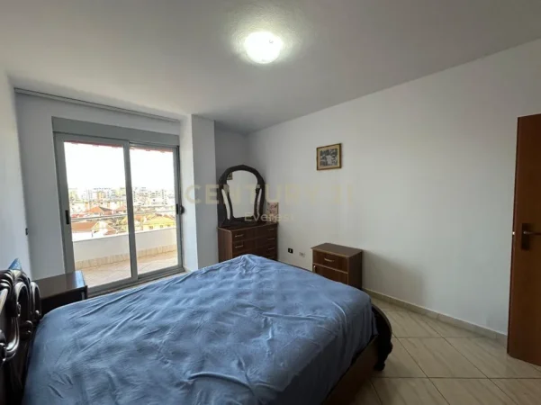 Tirane, jepet me qera apartament Kati 5, 125 m² 500 € 