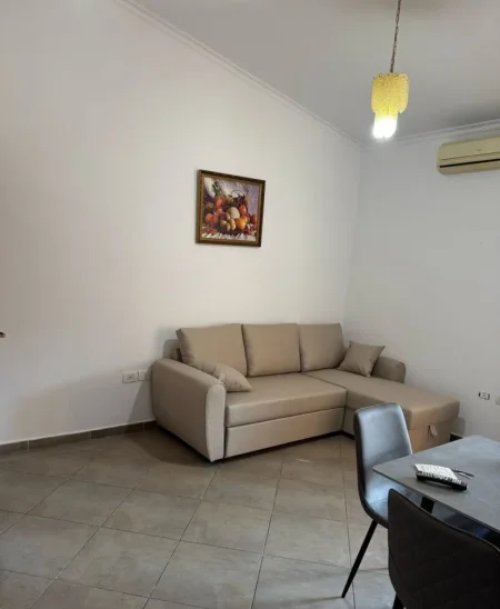 Tirane, jepet me qera apartament 1+1 Kati 6, 60 m² 470 € (Rruga Rrapo Hekali)
