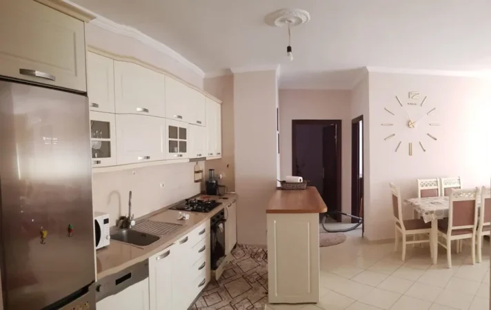 Tirane, jepet me qera apartament 2+1 Kati 4, 90 m² 450 € (Misto Mame)