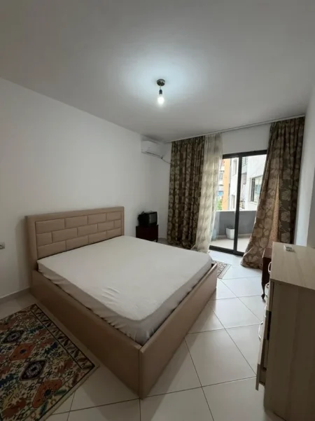 Tirane, jepet me qera apartament 2+1 Kati 3, 117 m² 450 € (Astir)