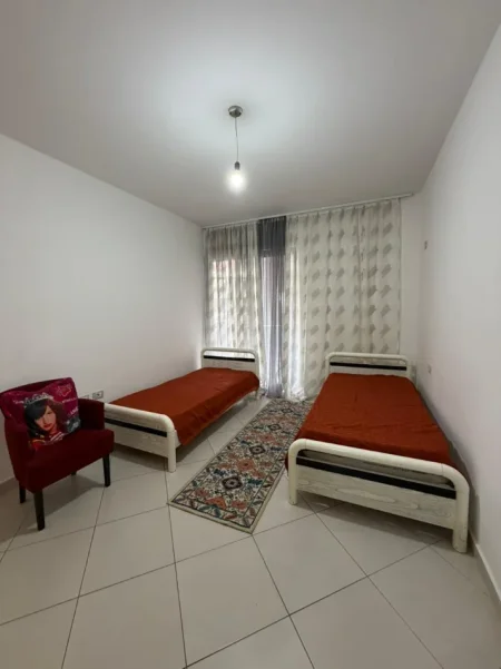 Tirane, jepet me qera apartament 2+1 Kati 3, 117 m² 450 € (Astir)