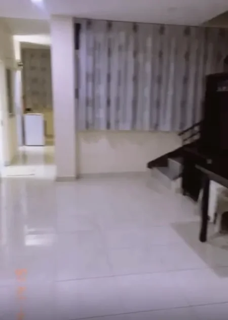 Tirane, jepet me qera apartament 2+1 Kati 3, 125 m² 600 € (Mine Peza)