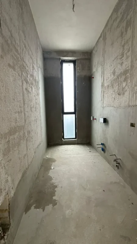 Tirane, shitet apartament 4+1+Ballkon Kati 4, 273 m² 1.000.000 € (TEG)