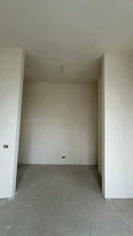 Tirane, shitet apartament 4+1+Ballkon Kati 4, 273 m² 1.000.000 € (TEG)