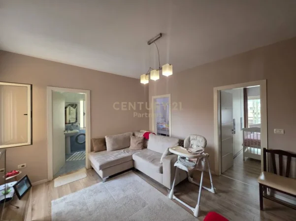 Tirane, shitet apartament , 74 m² 162.500 € 