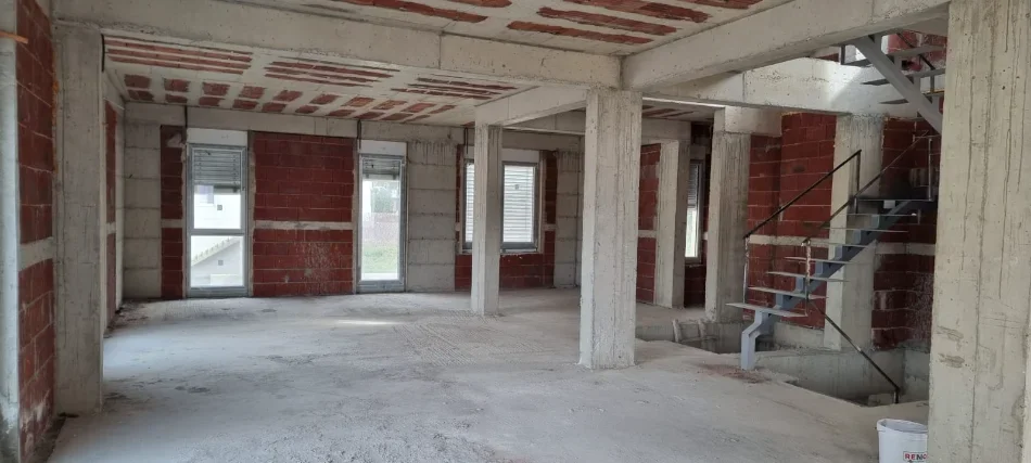 Tirane, shitet Vile 2 Katshe Kati 0, 544 m² 1.390.002 € (TEG)