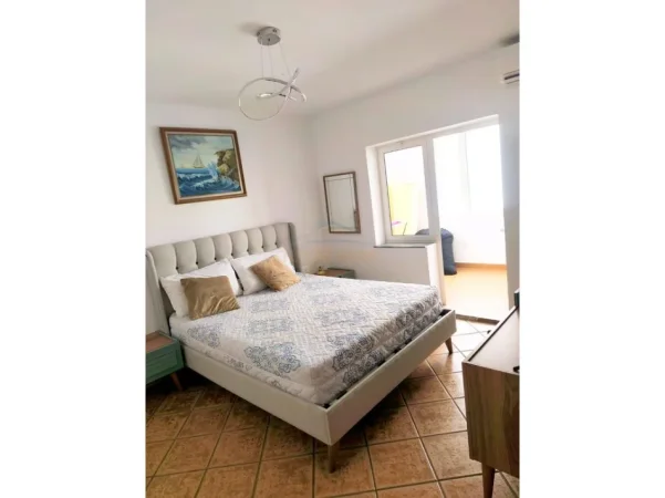 Tirane, jepet me qera apartament 2+1+Ballkon Kati 4, 83 m² 760 € (Myslym Shyri)
