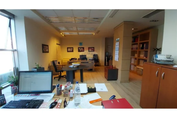 Tirane, shitet , 50 m² 185.000 € (Liceu Artistik)