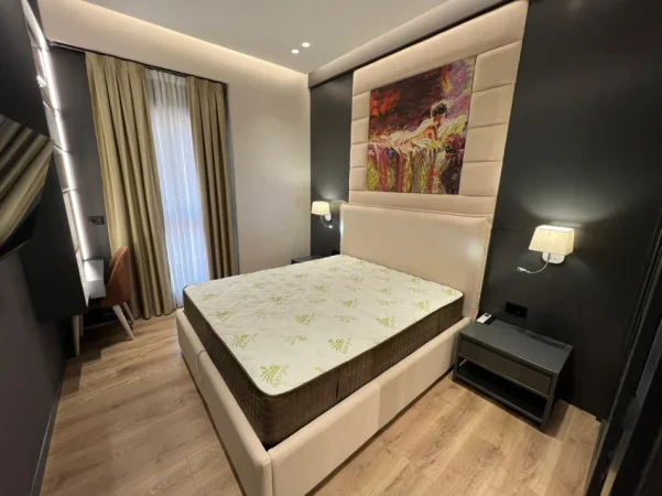 Tirane, jepet me qera apartament 1+1+Ballkon Kati 12, 75 m² 950 € (Garden Building)