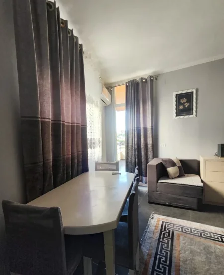 Tirane, jepet me qera apartament 1+1 Kati 3, 78 m² 450 € (Astir)
