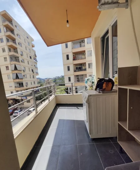 Tirane, jepet me qera apartament 1+1 Kati 3, 78 m² 450 € (Astir)