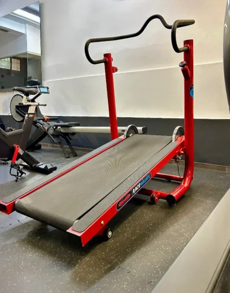 🔥TIRANE---SHITEN PAISJE TE NJE PALESTRE SHUME CILESORE AMERIKANE PER TE GJITHA LLOJET E SPORTEVE.  50.000 €