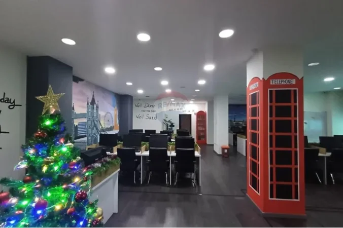 Tirane, shitet , 202 m² 800.000 € (Rruga e Kavajes)