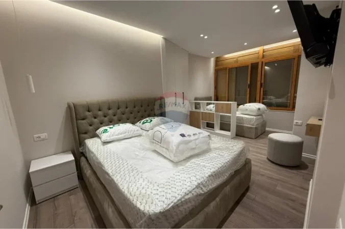 Tirane, shitet apartament 1+1+Ballkon , 74 m² 185.000 € (Komuna e Parisit)
