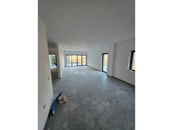 Tirane, shitet apartament duplex Dublex , 260,57 m² 480.000 € (Kodra e Diellit)