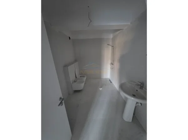 Tirane, shitet apartament 2+1 , 91 m² 265.000 € (Ish Parku i Autobuzave)