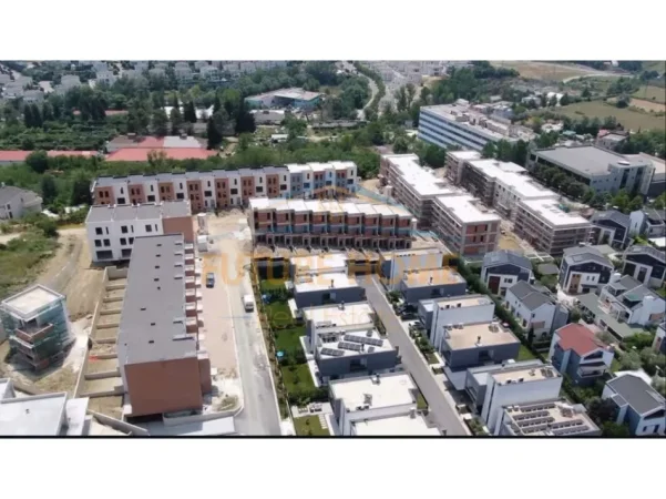 Tirane, shitet apartament duplex Dublex , 173 m² 432.249 € (Piccadilly Rezidence, TEG)