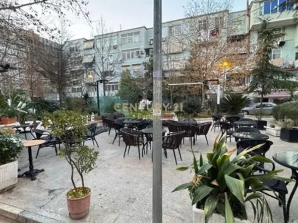 Tirane, shitet Kati 0, 90 m² 220.000 € 