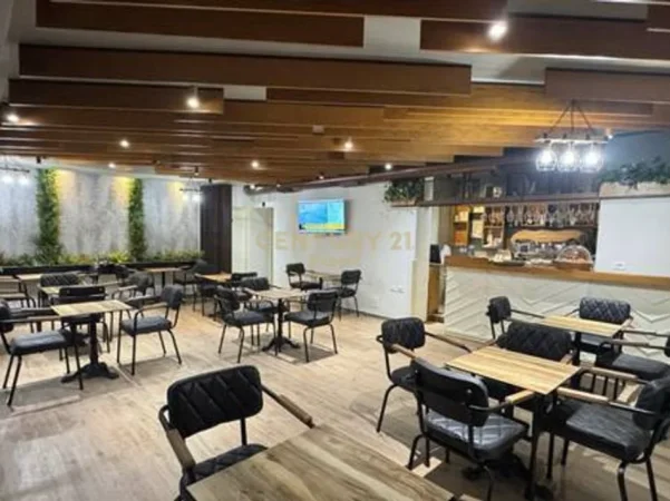 Tirane, shitet Kati 0, 90 m² 220.000 € 